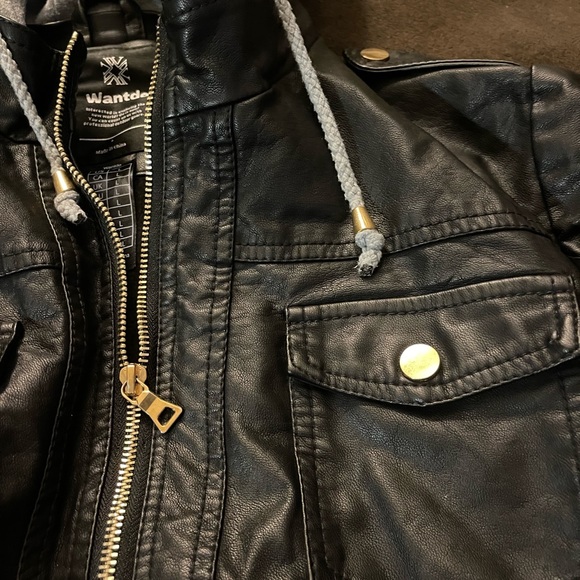 LEATHER JACKET - Picture 4 of 4
